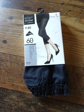 Modische Capri-Leggins/Ellen Amber