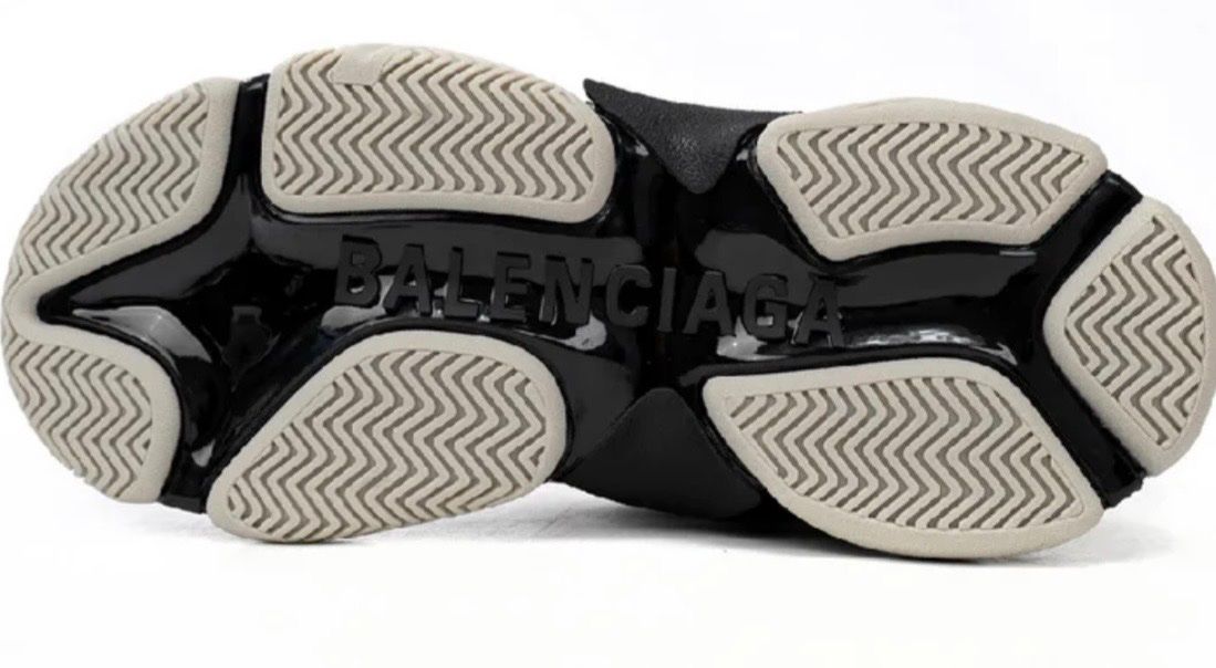 Balenciaga Scarpe da uomo: Balenciaga x Adidas Triple S Black – Nuovo e nell'imballaggio originale da Zollikerberg venduto da Onetop 3