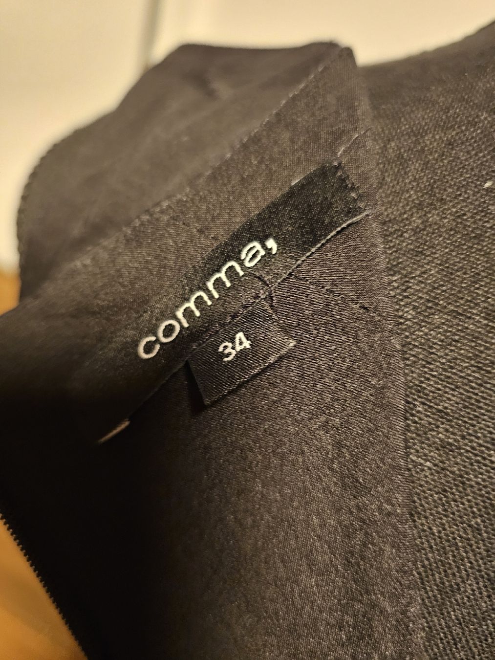 Comma Kleider: Schönes Kleid der Marke comma, Gr. 34 – Gebraucht aus Oberriet SG von Christine_ 2