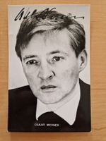 Oskar Werner, Original Autogramm auf Postkarte in s/w