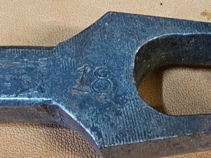 Alle Werkzeuge: Henkellocheisen 18 mm – Gebraucht aus Sins von sagitarius58