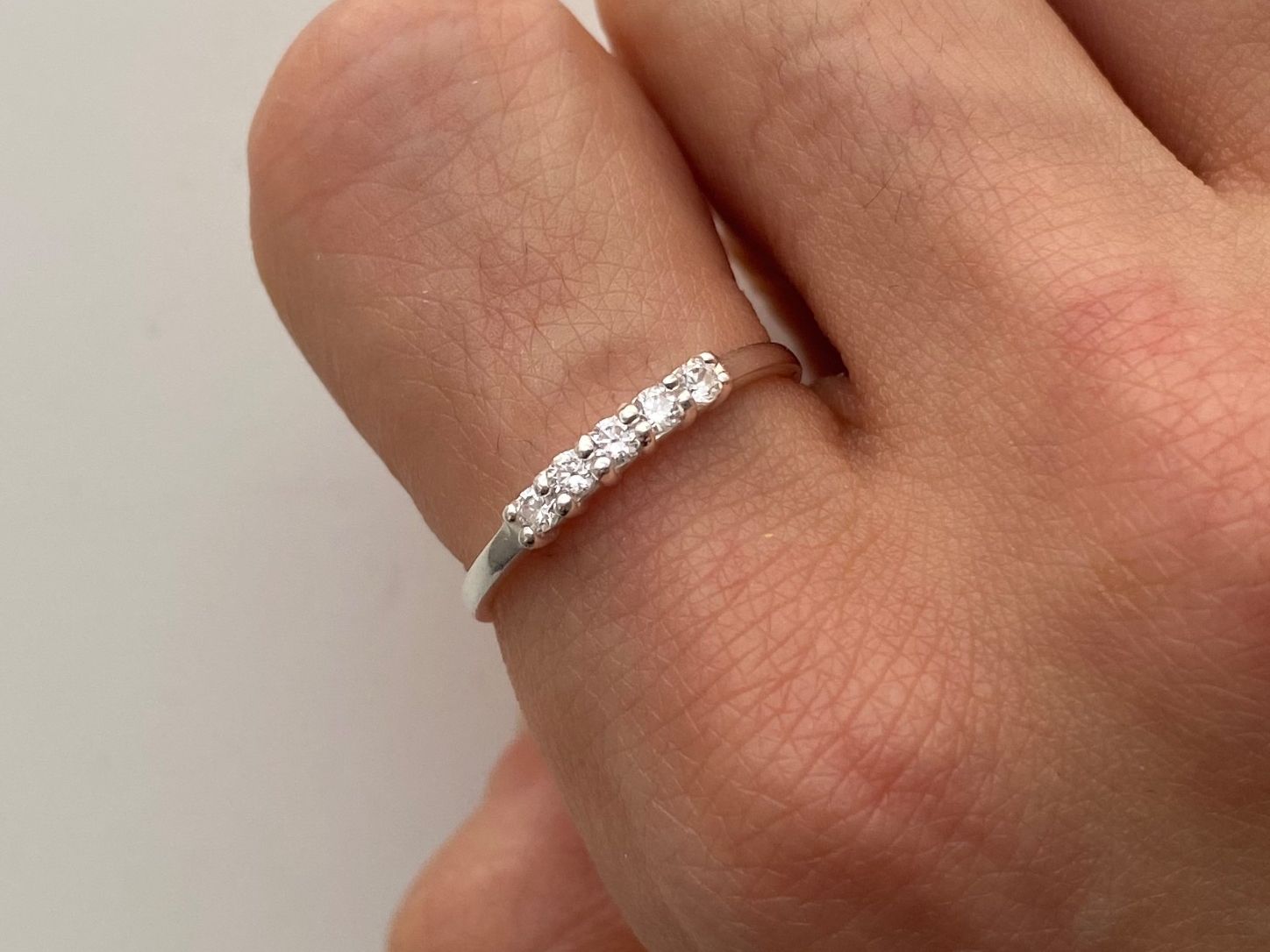 Anelli: Silber 925 Solitär Band Ring Zircon – Nuovo (secondo la descrizione) da Givisiez venduto da dor_xb9k