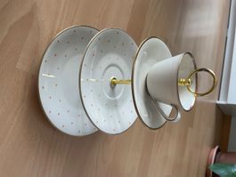 Etagere mit 3 Stufen