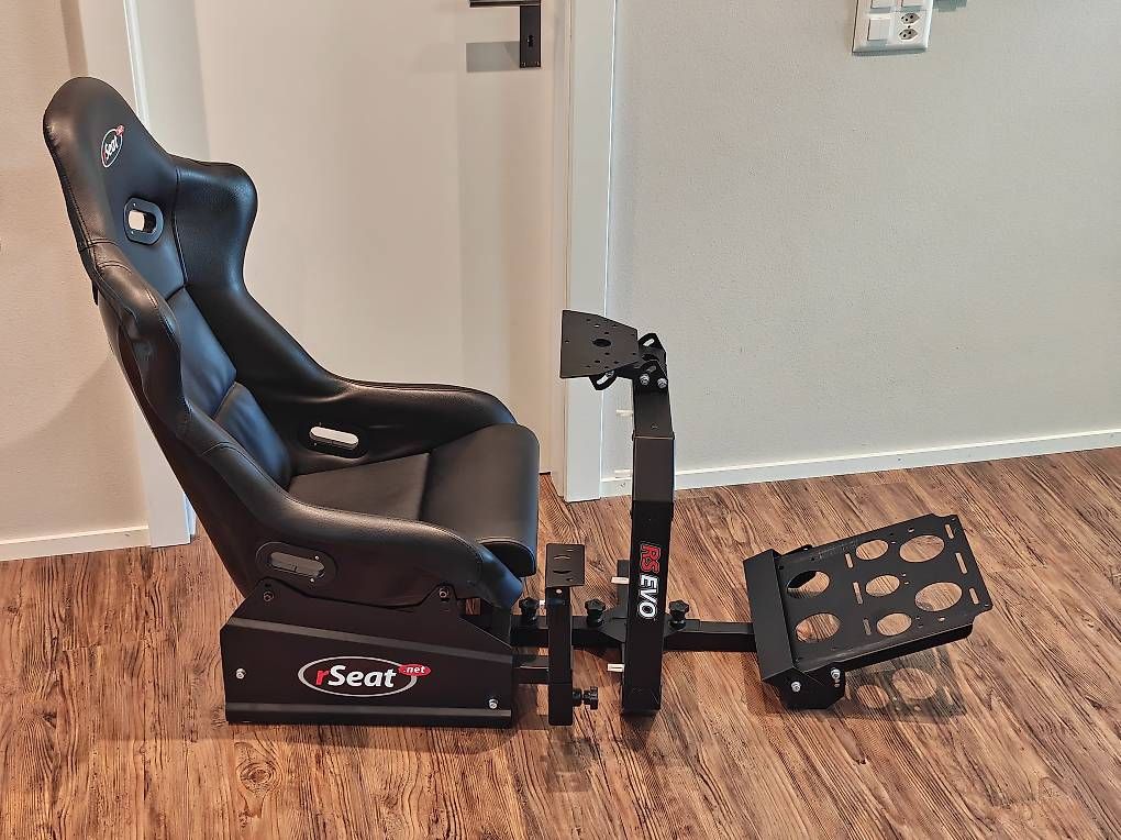 Sedie: RSeat RS Evo Sim Racing Cockpit / Rennsitz – Usato da Büren an der Aare venduto da Ghost406 2