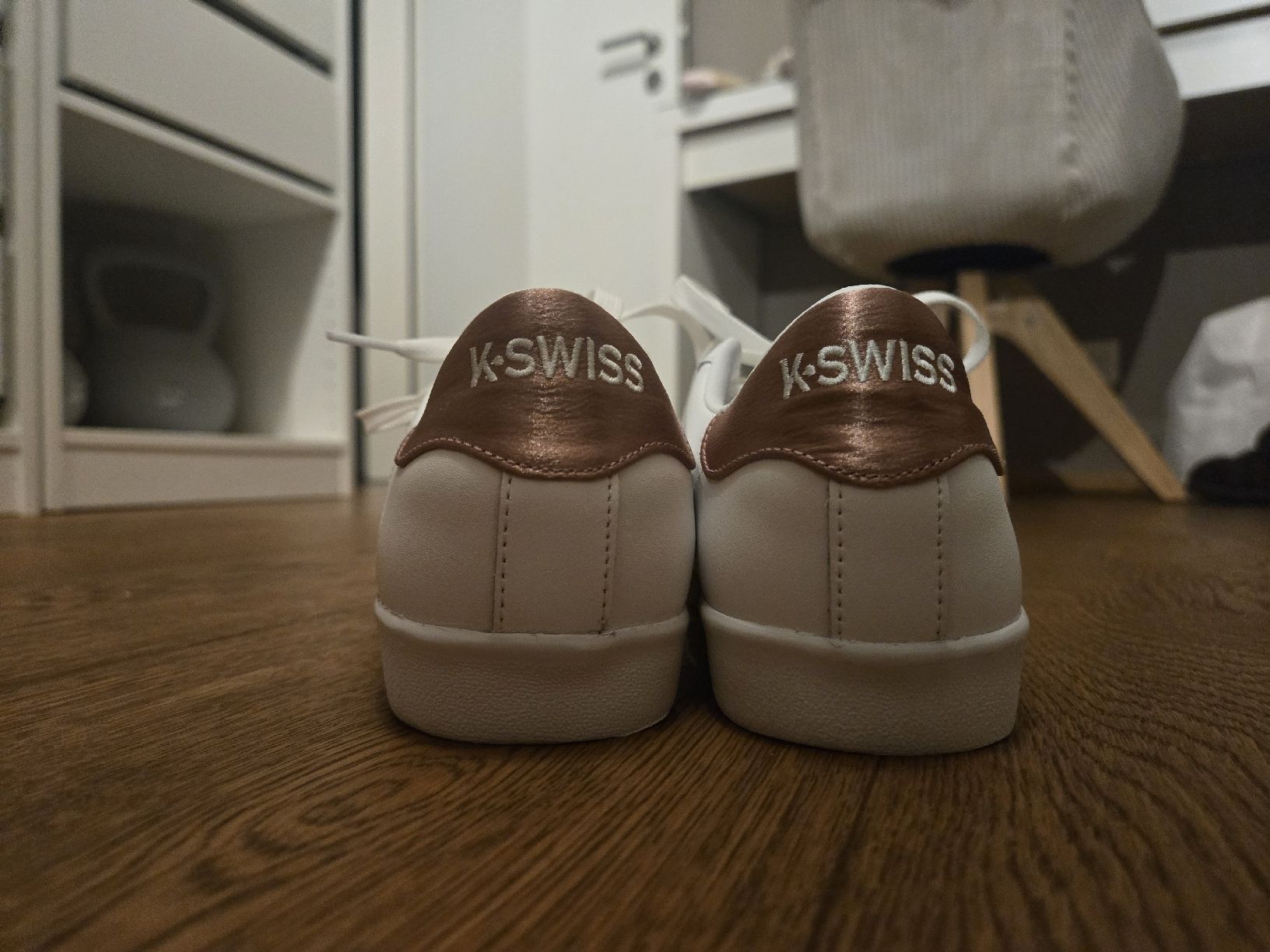 Swiss Scarpe da donna: K-SWISS Sneaker weiss/bronze – Nuovo e nell'imballaggio originale da Zeihen venduto da SaBu1987 2