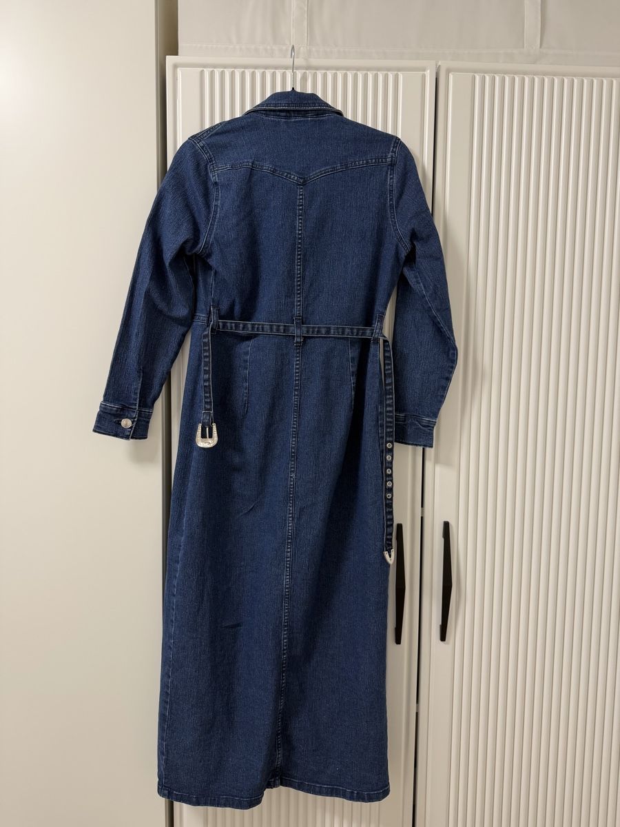 Only Vestiti: Lässiges Jeanskleid Maxilänge – Nuovo (secondo la descrizione) da Basel venduto da sid_dem 4