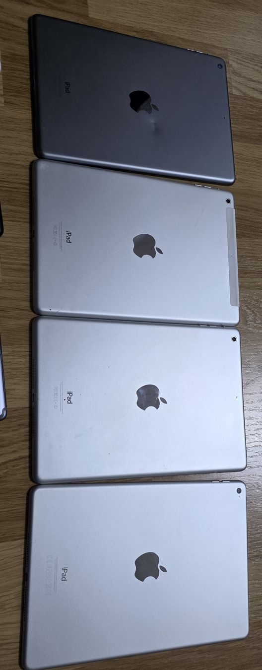 Apple Tablet PC: Large Tablet Bundle Apple iPad Samsung Huawei Mixed Set – Defekt aus Studen BE von tha_dhp8 4