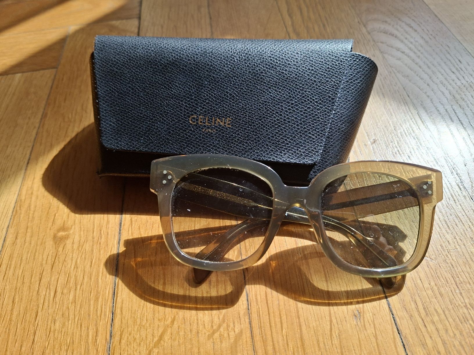 Celine Occhiali & Lenti: Celine Sunglasses, Excellent Condition – Usato da Zürich venduto da Lolaad