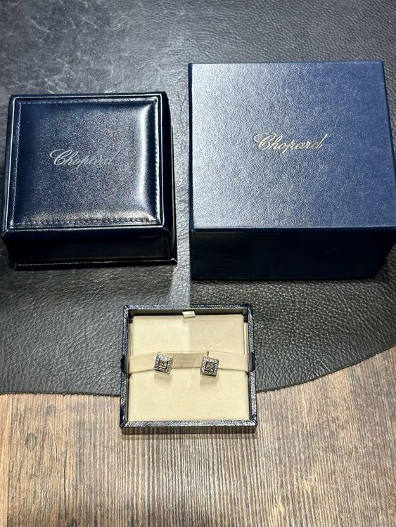 Chopard Orecchini pendenti & Orecchini a lobo: Chopard Ohrstecker Happy Diamonds Gold mit 34 Brillanten – Usato da Winterthur venduto da YSCHU 7