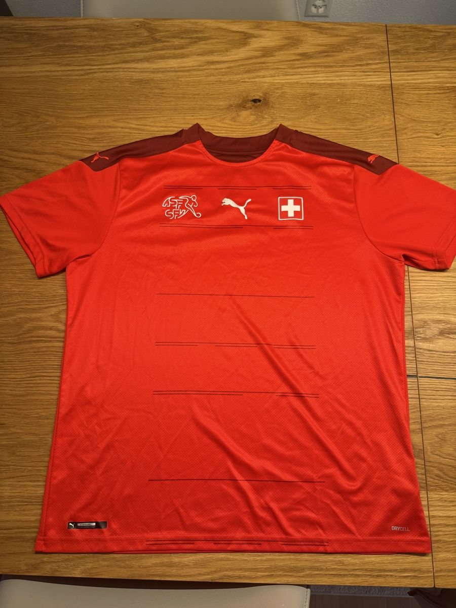 Schweizer Nati Maillots de corps & Pantalons: Nati Trikot XL – D'occasion à Kaiseraugst par mer_tgm9