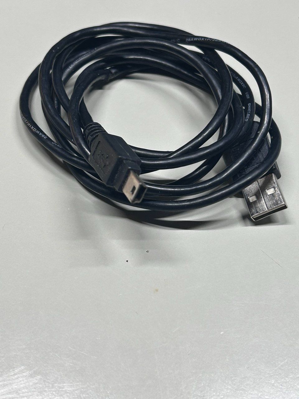 Kabel: USB Type-A a Mini-USB Type-B – Gebraucht aus Giubiasco von LorisVale 2