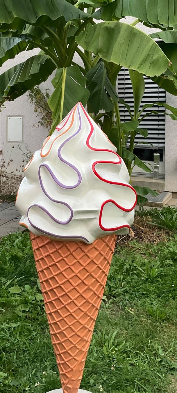 Alle Dekorationen: Cornet de glace géant décoratif – Gebraucht aus Avenches von Lactobacille
