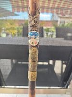 Rustikaler Wanderstock mit Plaketten, Vintage!