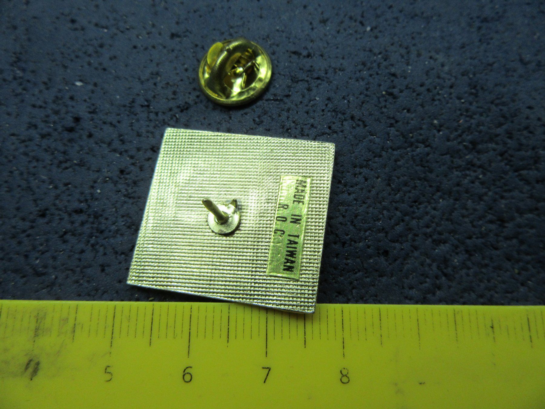 Placchette & Badge: US ARMY PIN GLASIERT GOLDIG – Usato da Ettingen venduto da Hausi4711 2