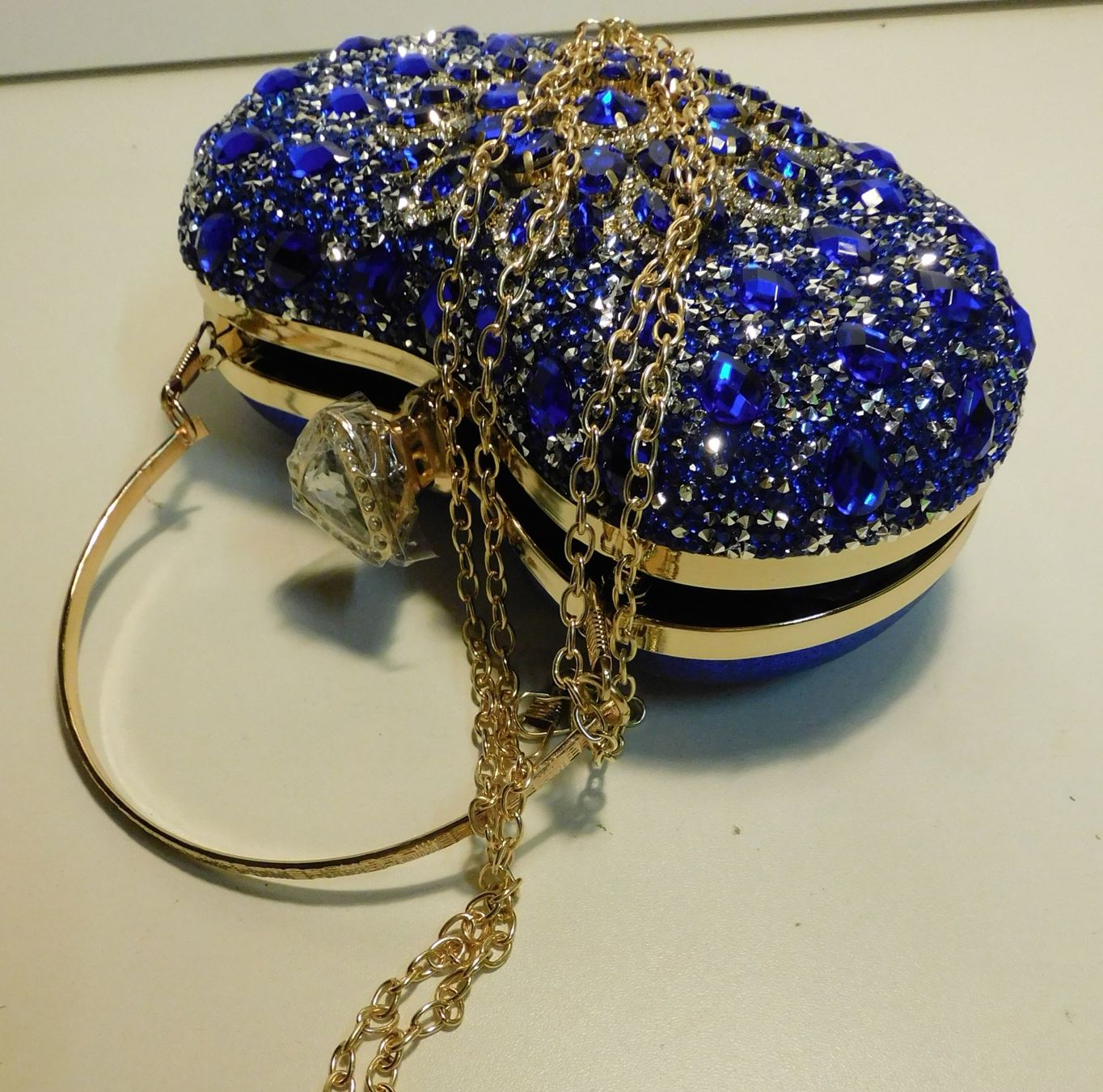 Borse da donna: Clutch Handtasche Umhängetasche Neu – Usato da Sursee venduto da 76 4