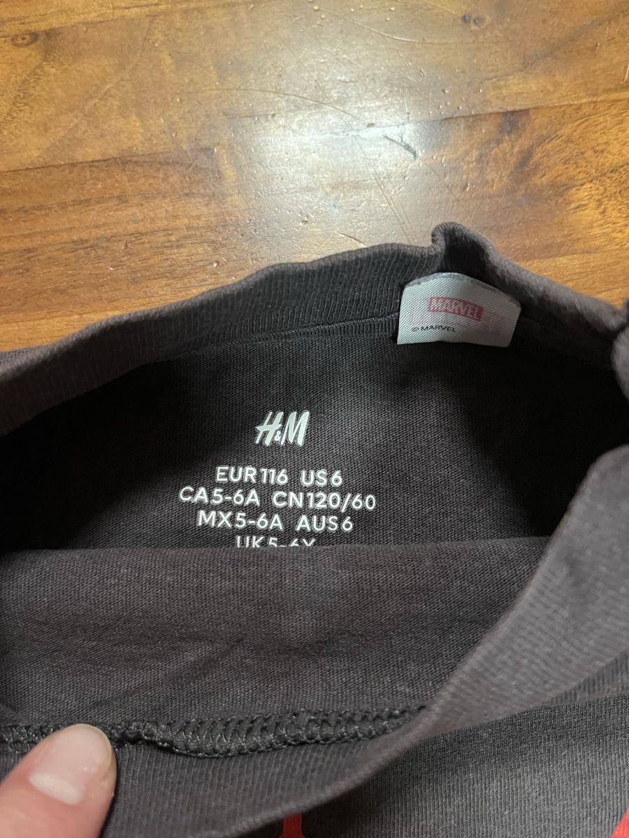 H&M Camicie, T-shirt & Polo: Spidey T-Shirt Gr. 116 – Usato da Chur venduto da cardem86 1
