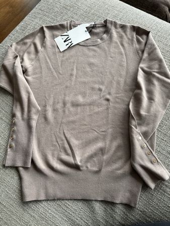 Zara Sweater Beige Button Detail Size M New With Tags