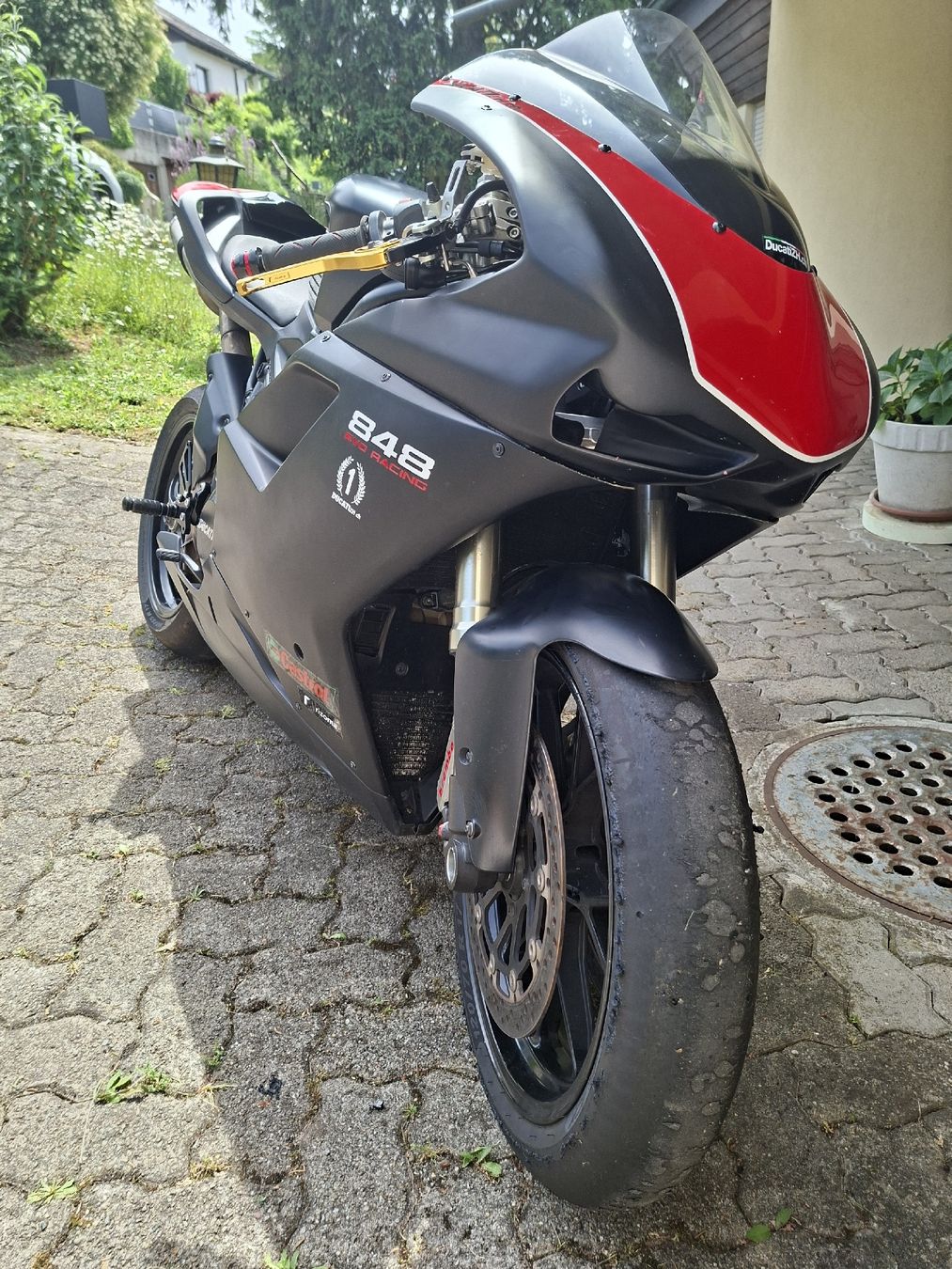 Strada: Ducati 848 Evo  – Usato da Zürich venduto da val_x2zn