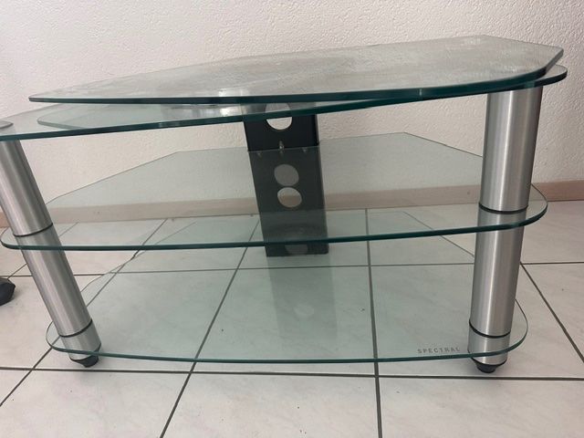 Mobili TV: TV Tisch – Usato da Düdingen venduto da Venditor 1
