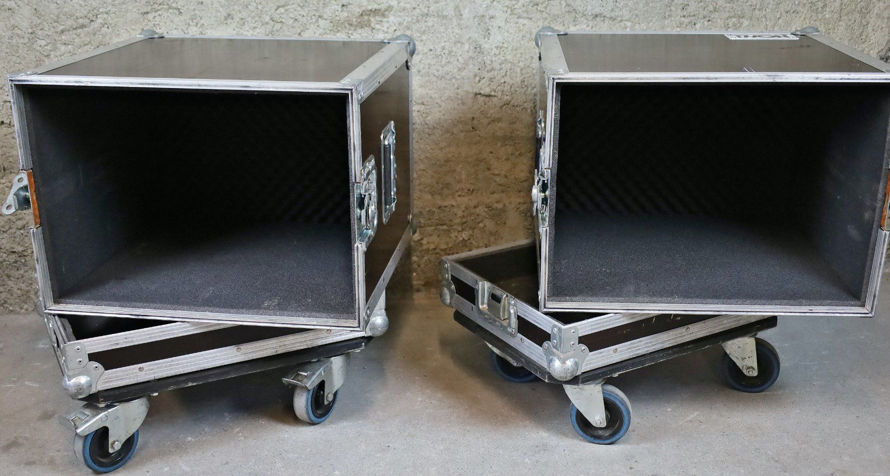 Tavoli: THON Flightcase, Roadcase, Beistelltisch – Usato da Birrwil venduto da brandschatz_birrwil 3