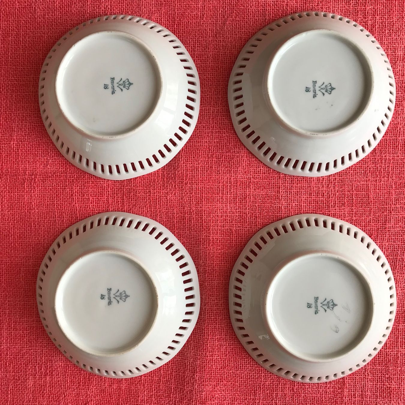 Tutte le decorazioni: 4 Schälchen – Usato da Hauptwil venduto da EfairB 4