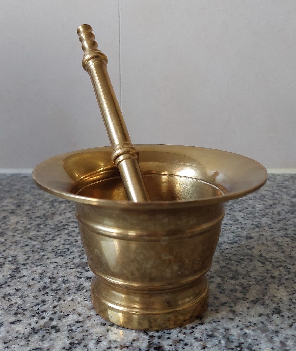 Sonstiges für das Kochen & Backen: Mortier et pilon vintage en laiton – Gebraucht aus Yverdon-les-Bains von pri_x6j6