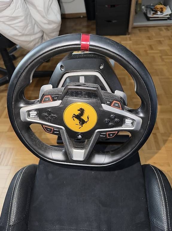 Controller: Playseat Sim Racing + Thrustmaster Ferrari Lenkrad & Pedale – Usato da Horgen venduto da nat_f2bb 4
