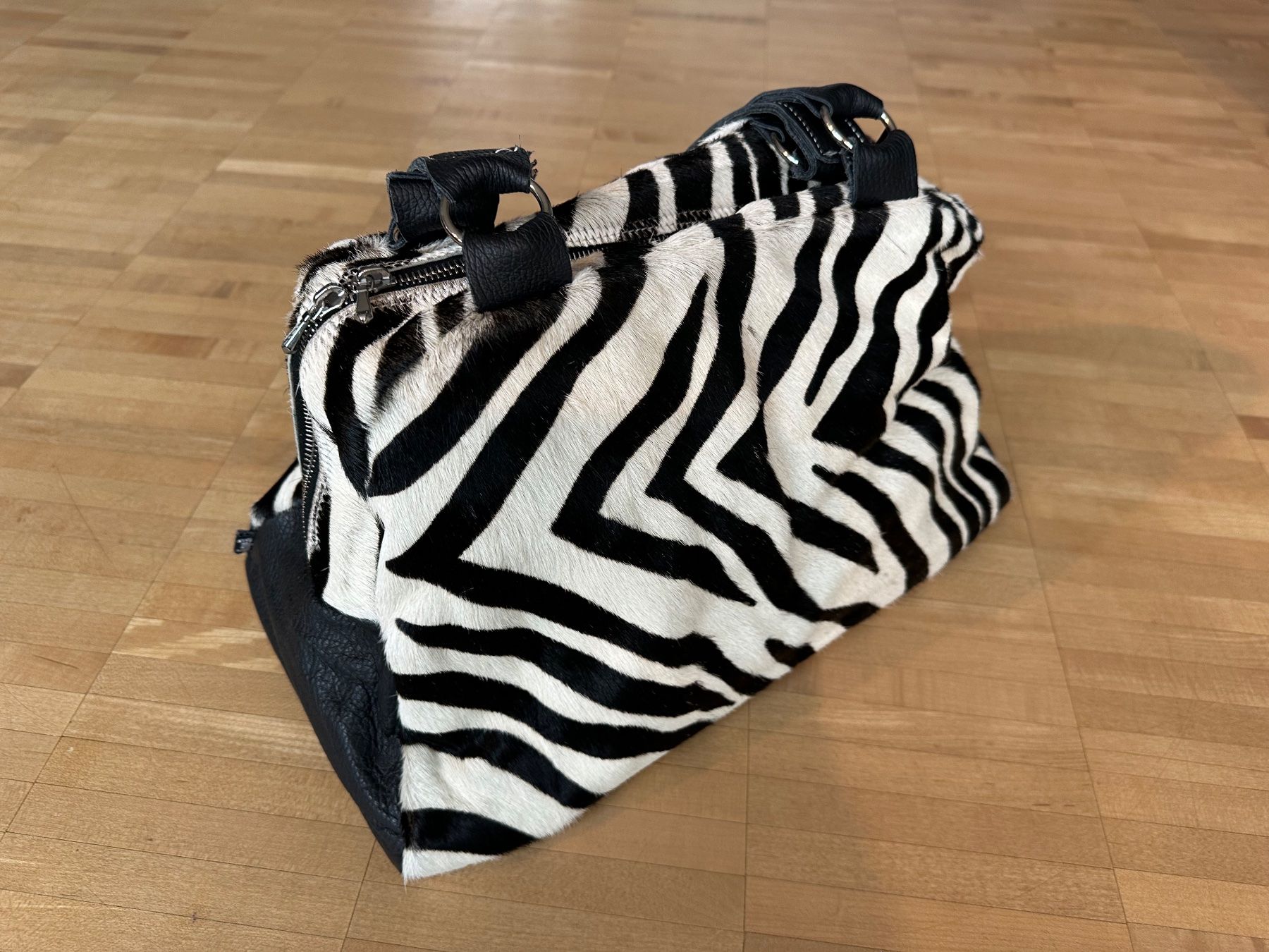 Borse da donna: Fell-Tasche mit Zebra-Muster – Usato da Winterthur venduto da Hoesch007 2