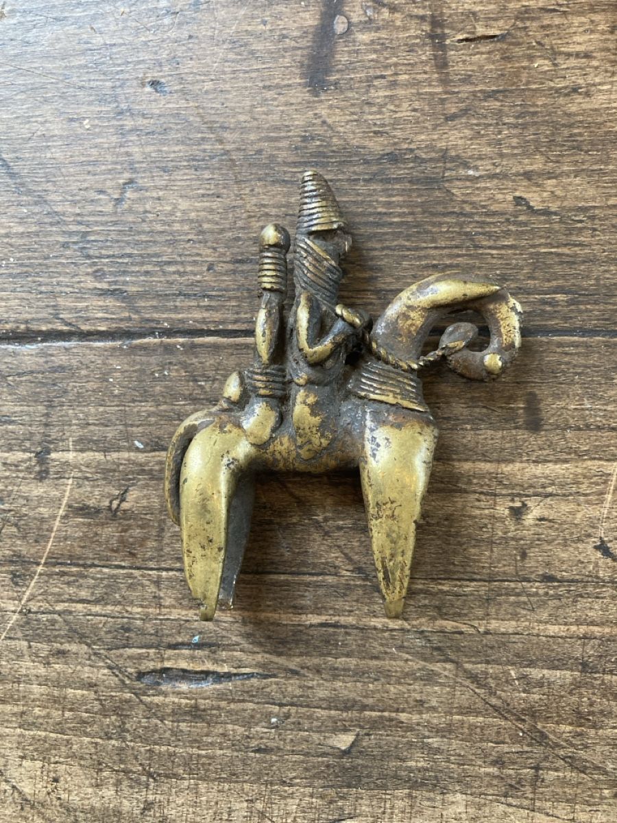 Statuette: Bronze Figur der Kotoko- Kultur – Usato da Zürich venduto da Mueschelmau
