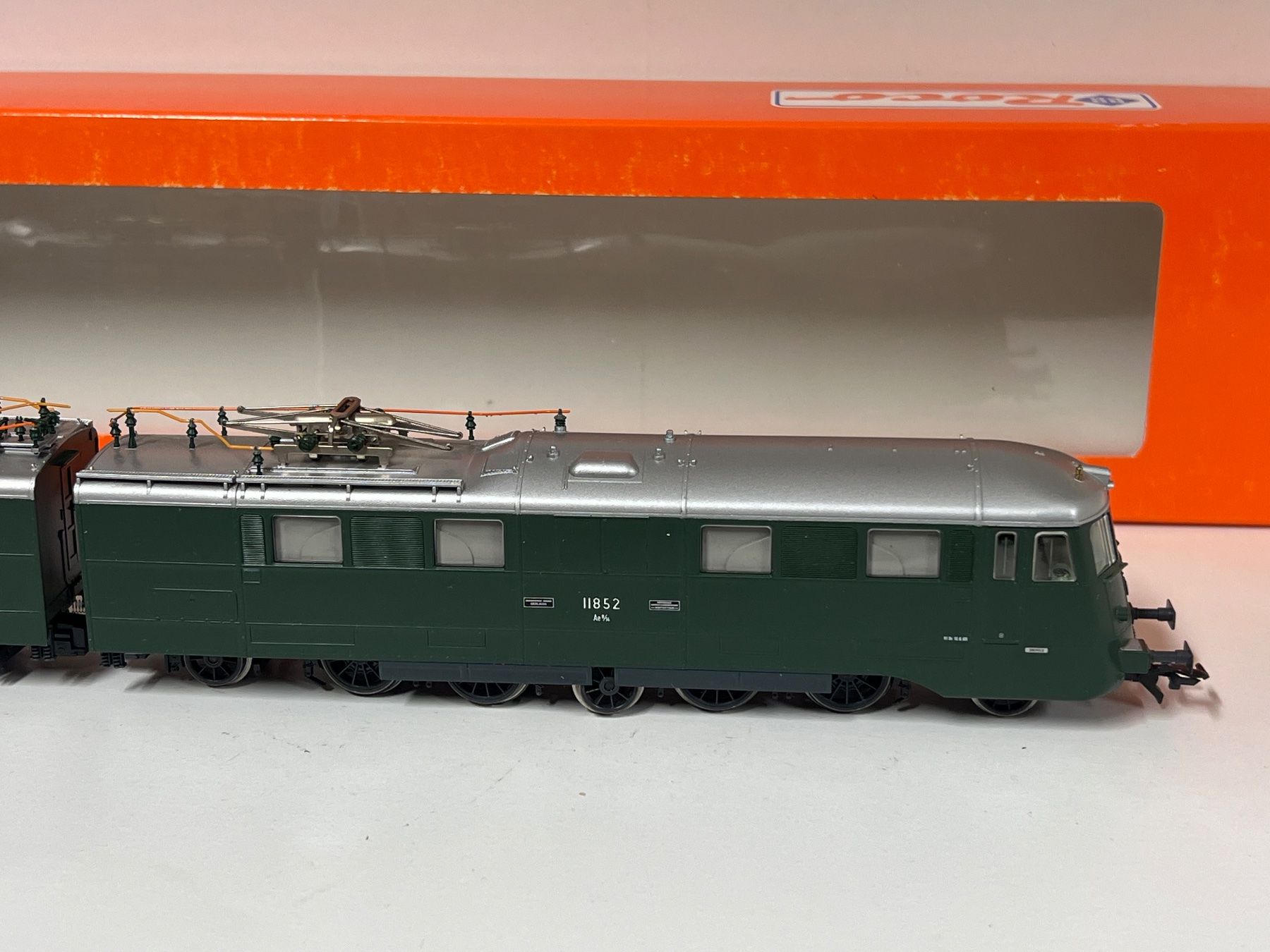 Roco Modelleisenbahnen: Roco 43770 SBB Ae8/14 Analog  H0 DC – Gebraucht aus Neuenhof von ludovicco 1