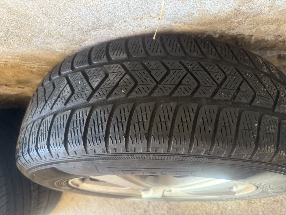 Pneumatici & Ruote complete: Kompletträder 225/65 R 17  – Usato da Glattbrugg venduto da ME- 9