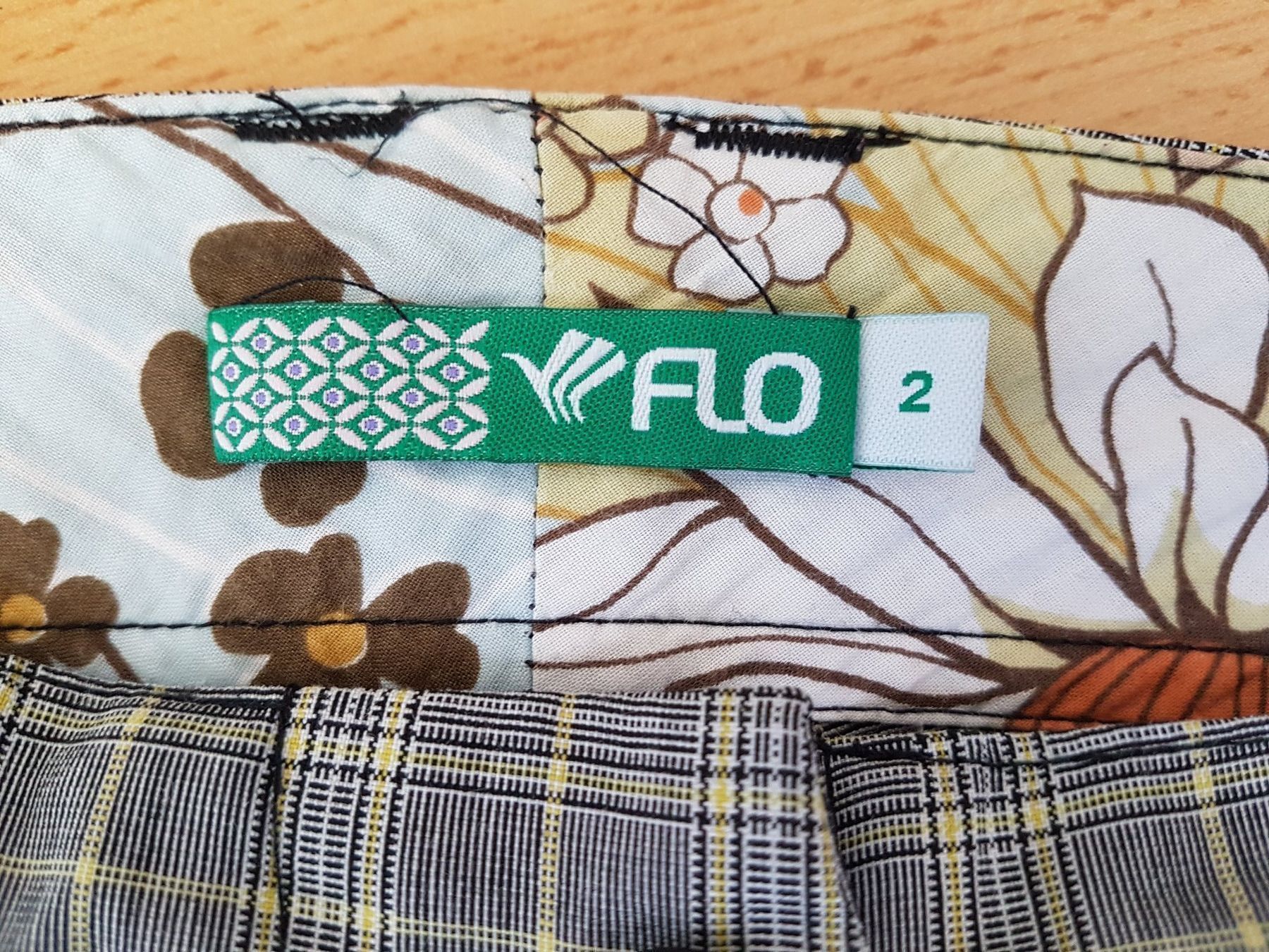Pantaloni: Pantalon FLO – Usato da Châtelaine venduto da kbabs 2