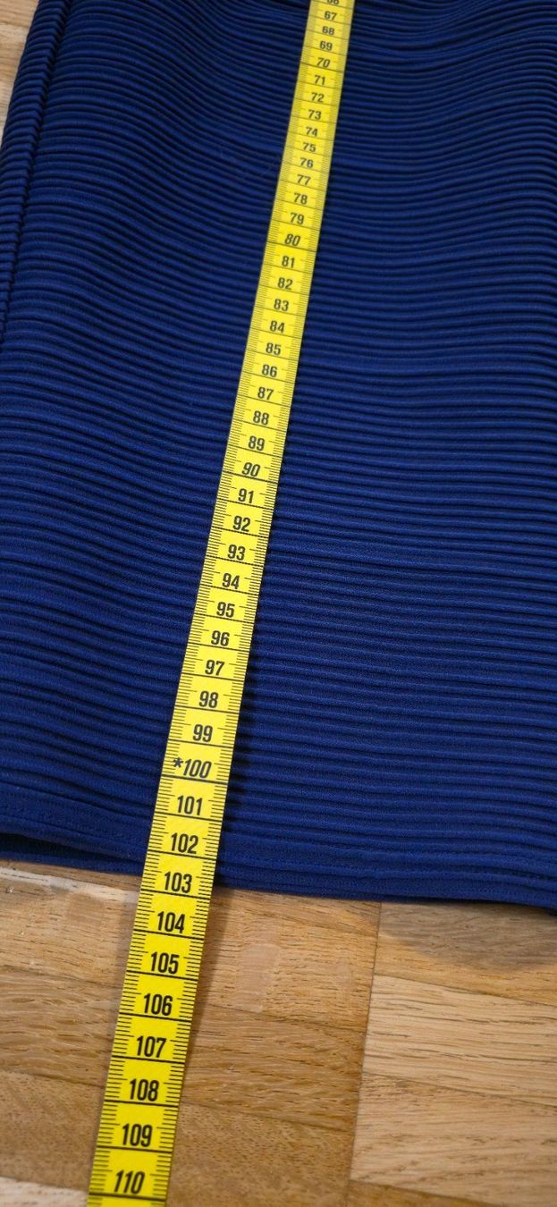 Robes: Kleid Grösse 38/40 – D'occasion à Basel par Galia2000 2