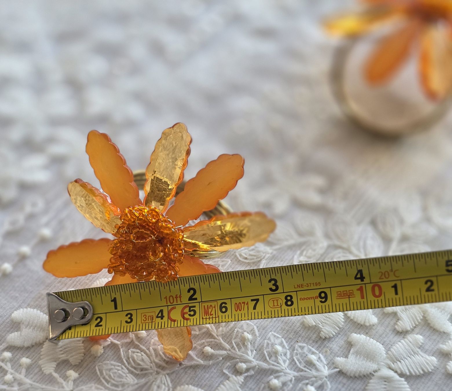 Altro in Decorazioni & Accessori: Set mit 2 Serviettenringen, Orange Blumenmuster, Vintage – Usato da Rheinsulz venduto da Gilea 6