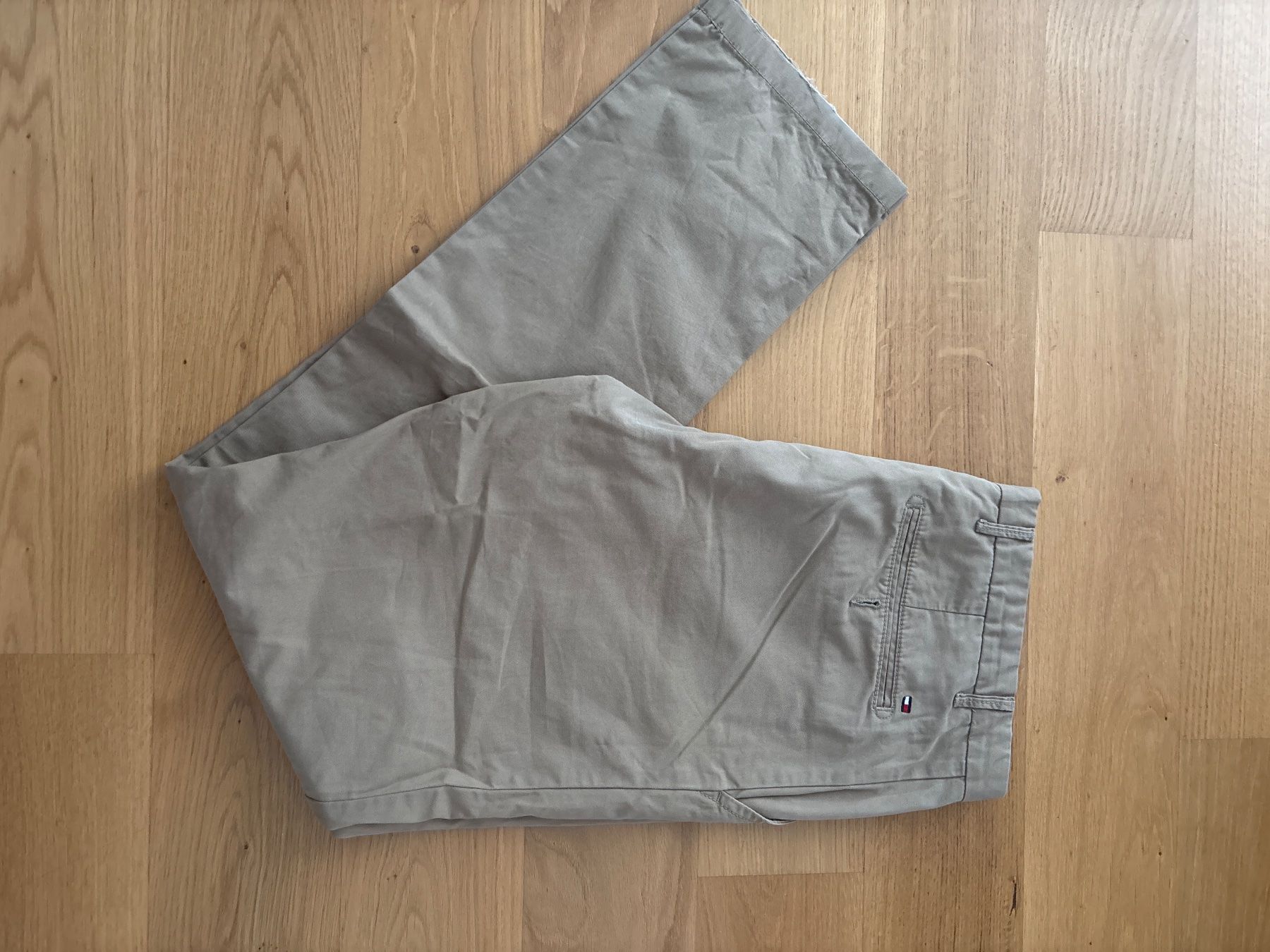 Tommy Hilfiger Hosen: Thommy Hilfiger Hose 36/36 – Gebraucht aus Termen von ekr_hmf7