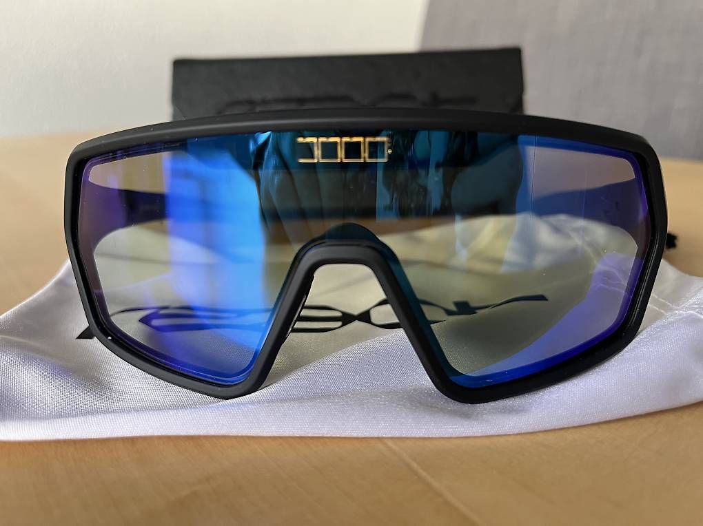 Occhiali & Lenti: Sportbrille React Rev sky/black s – Nuovo e nell'imballaggio originale da Riggisberg venduto da yvo_9pbp 1