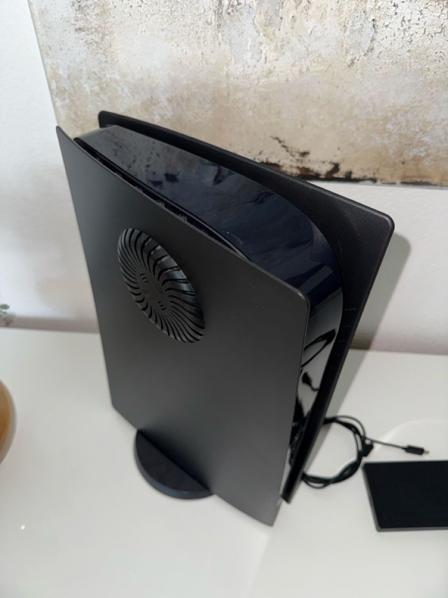 Sony Console: PS5 (Schwarz) 3TB Speicher 2 Controller – Usato da Kerzers venduto da -.-Jesus-.- 4