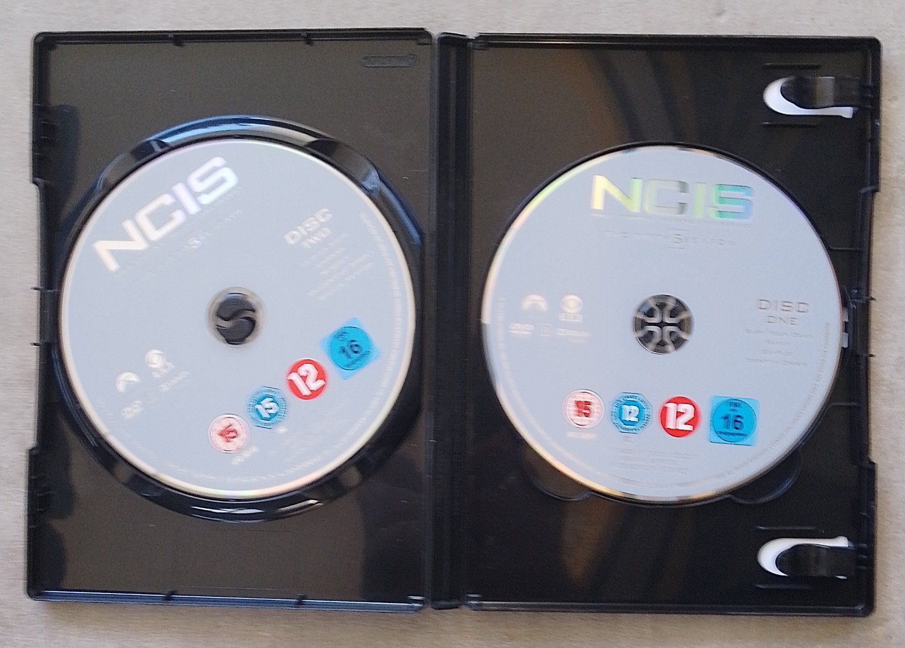 Alle DVDs: DVD NCIS Season 5.1 Disc one - two – Gebraucht aus Wohlen AG von salamanderspielwaren 2