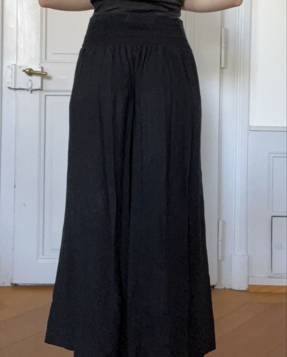Hosen: Luftige Sommerhose, schwarz mit Batik, Grösse M – Gebraucht aus Bern von sosophie 2
