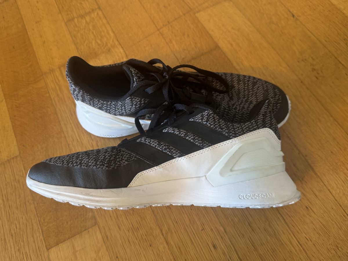Adidas Scarpe da uomo: Adidas Hallenschuhe, 39 1/3 – Usato da Zürich venduto da s.o13 2