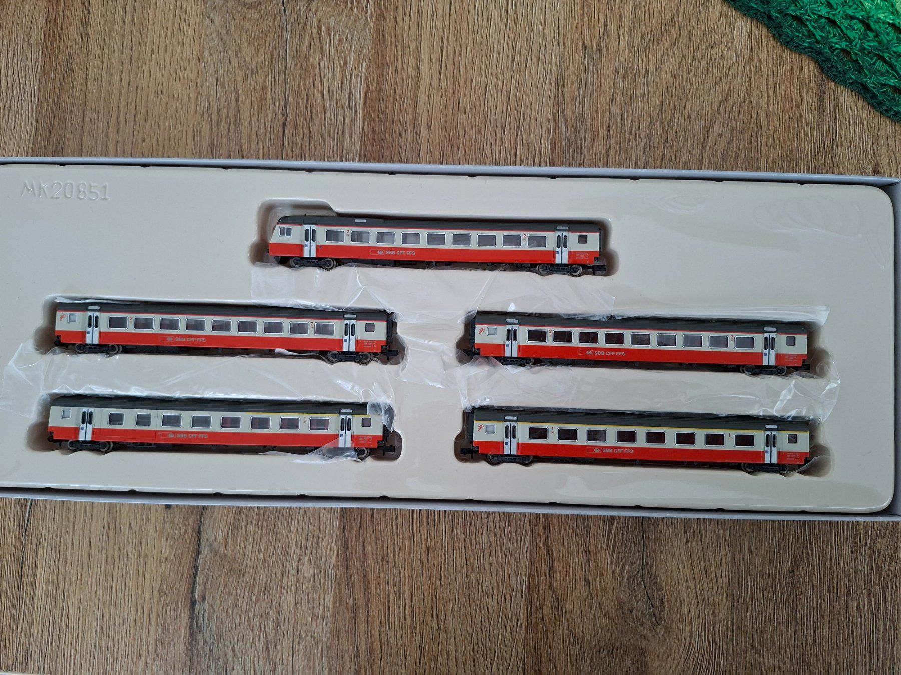 Trix Modellini di ferrovie: Minitrix Swissexpress – Nuovo (secondo la descrizione) da Liesberg Dorf venduto da Wispli3 7