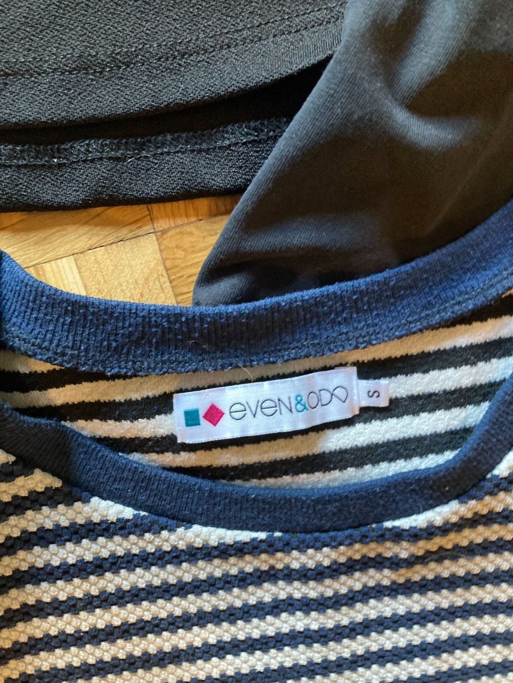 Lots de vêtements: Kleiderpaket – D'occasion à Balsthal par dasesaro 4