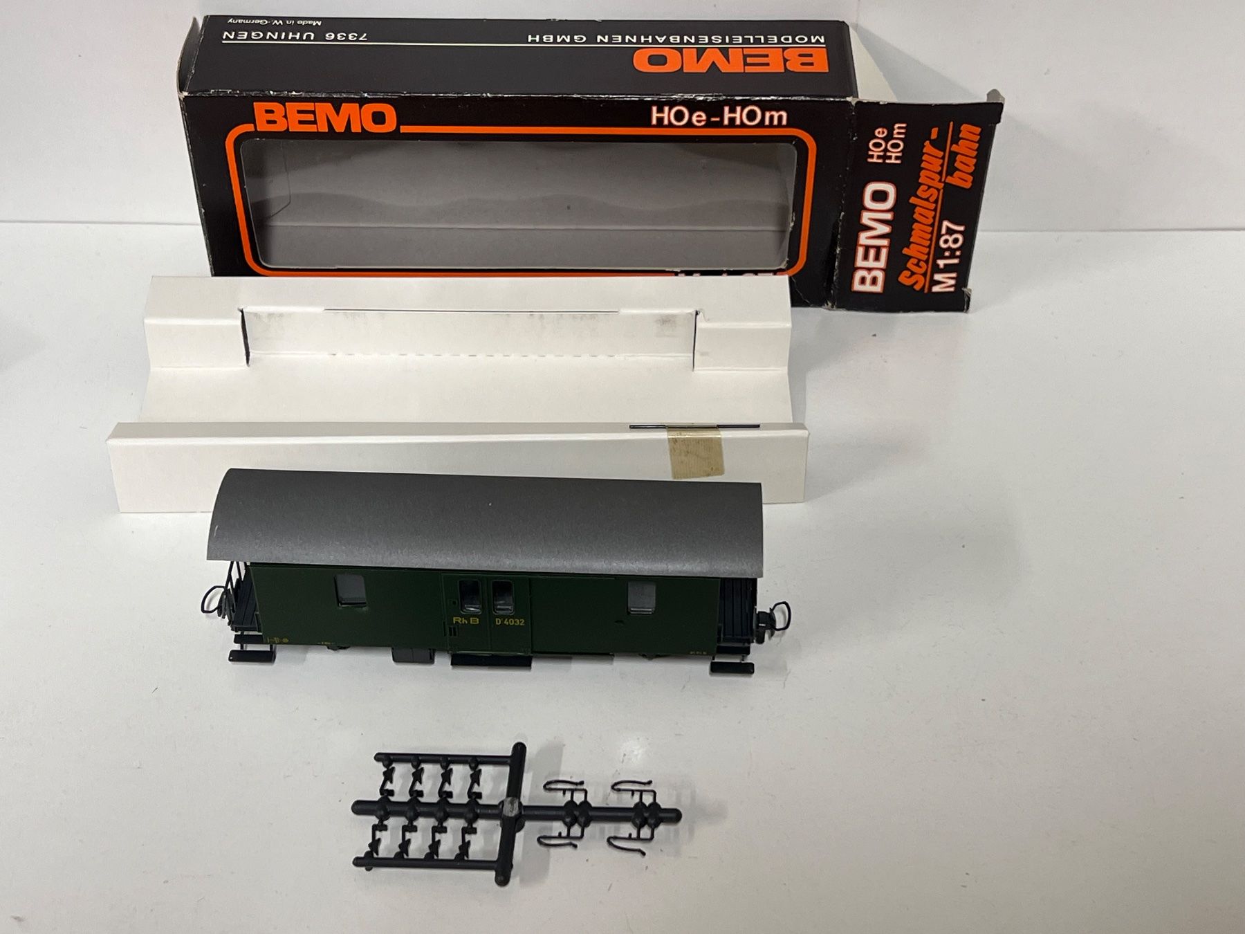 Bemo Modellini di ferrovie: Bemo 3264 Gepäckwagen RhB D2 4032 – Nuovo (secondo la descrizione) da Neuenhof venduto da ludovicco 1