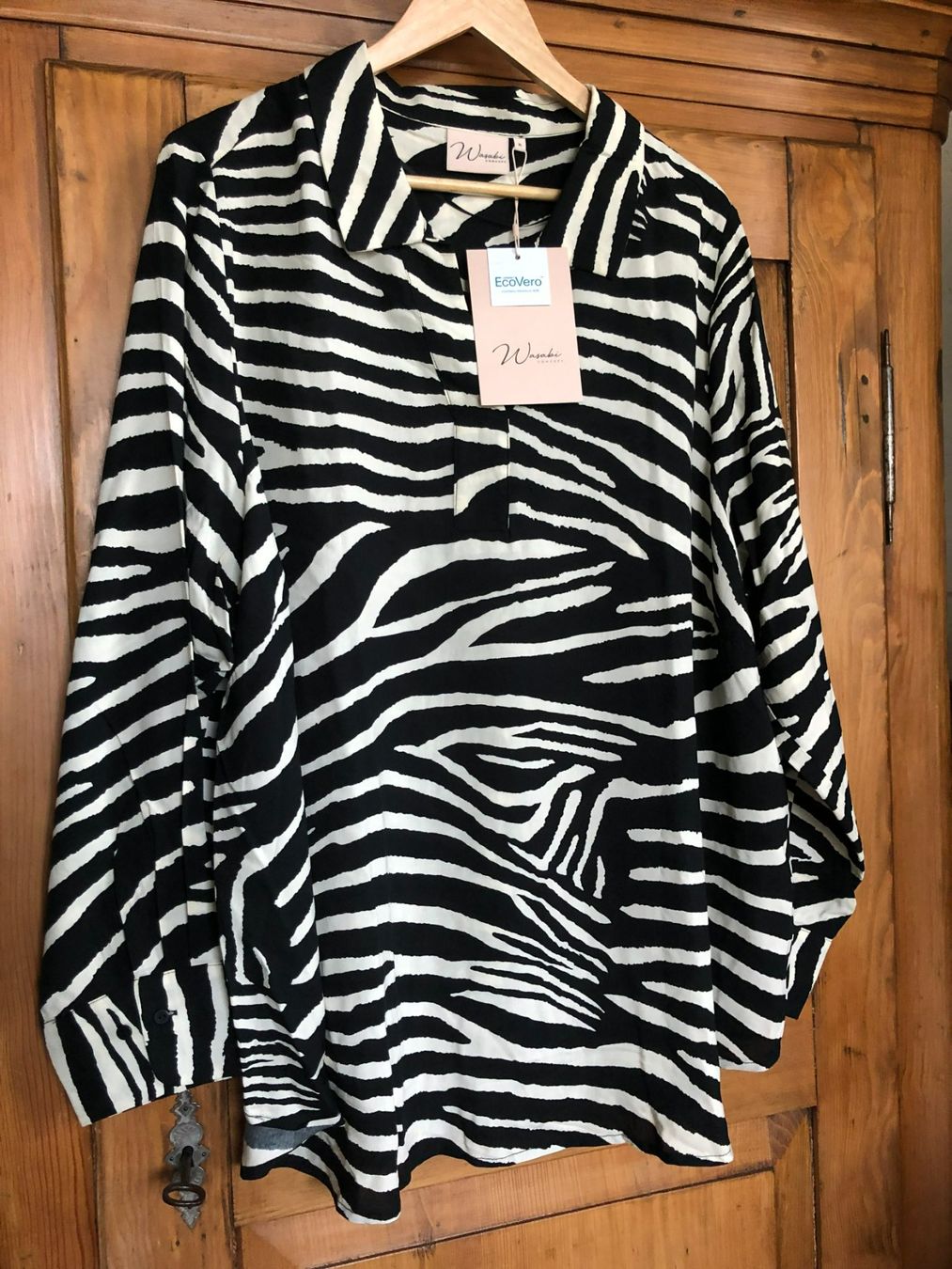 Camicette: NEU Bluse von Wasabi Concept 54/56 – Nuovo e nell'imballaggio originale da Bellinzona venduto da JackieBlue