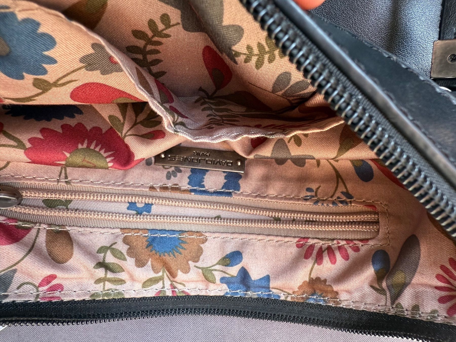 David Jones Taschen für Damen: Schwarze Umhängetasche von David Jones – Defekt aus Riehen von edu_92w7 3