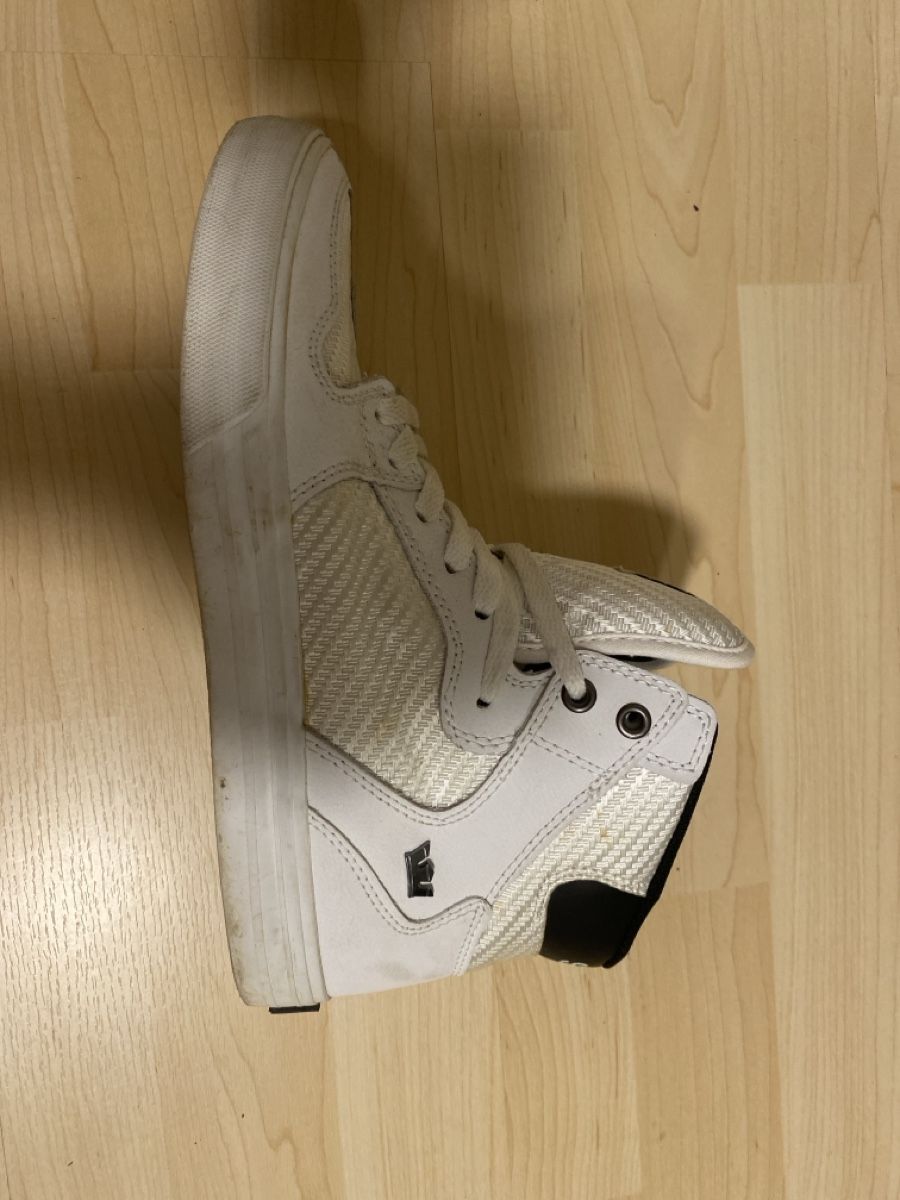Scarpe da uomo: Sneaker Supra Grösse 42.5 Weiss – Usato da Zell LU venduto da jonasx96 2