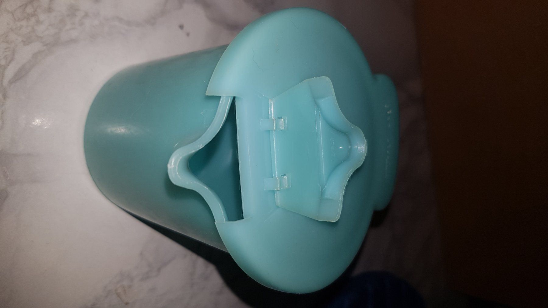 Tupperware Contenitori & Simili: Rahmkrügli Tupperware K32 – Usato da Schwarzenburg venduto da Flamingo07 1