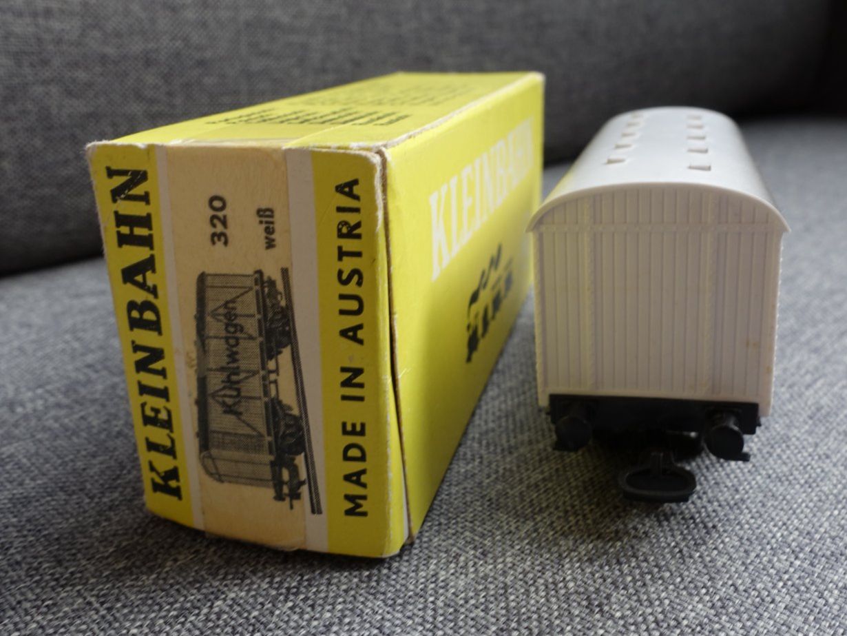 Kleinbahn Modelleisenbahnen: KLEINBAHN No. 320 ÖBB Kühlwagen – Gebraucht aus Wallbach von Sarrows 2