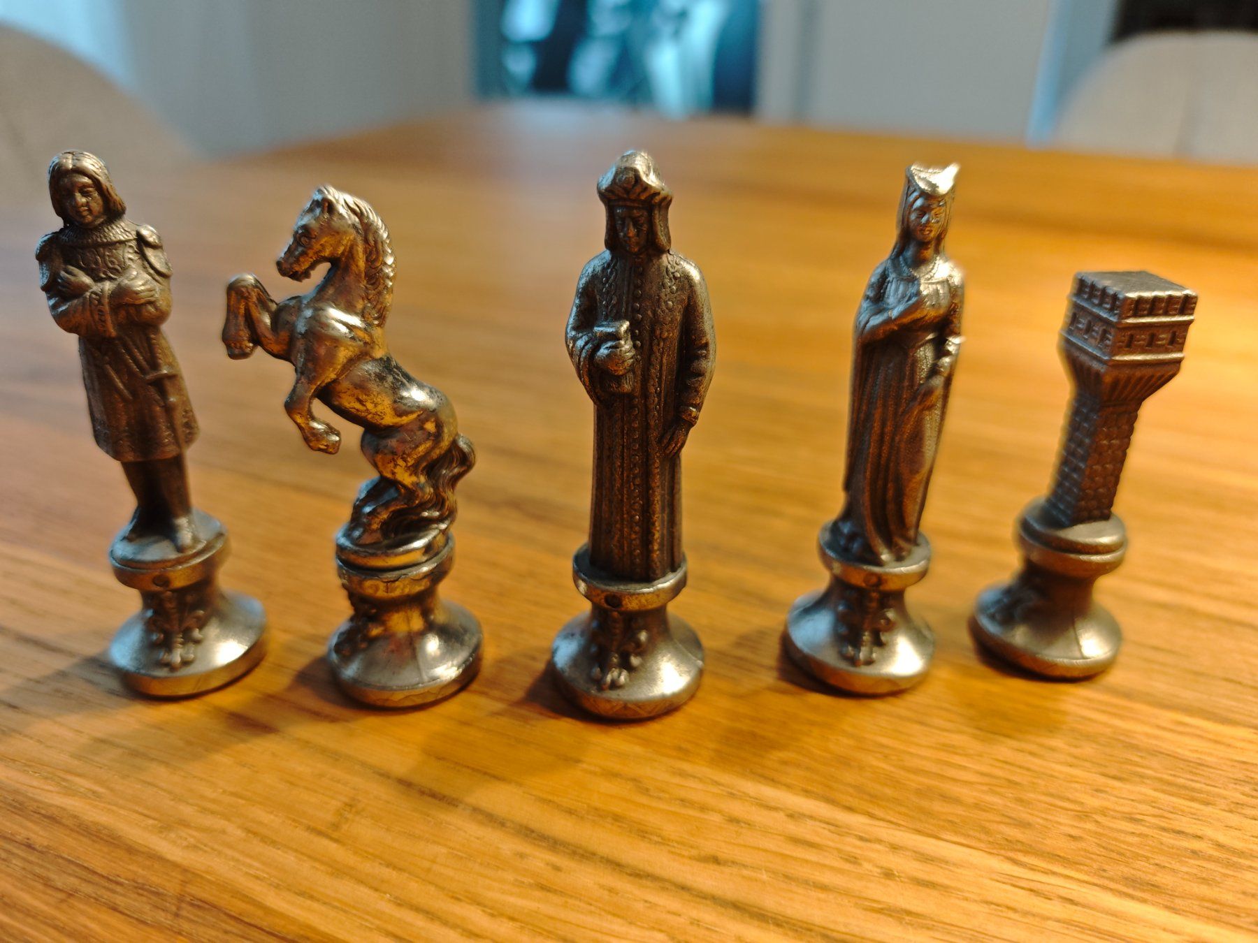 Jeux: Seltene Schachspielfiguren – D'occasion à Gunzgen par 0Aurin0 2
