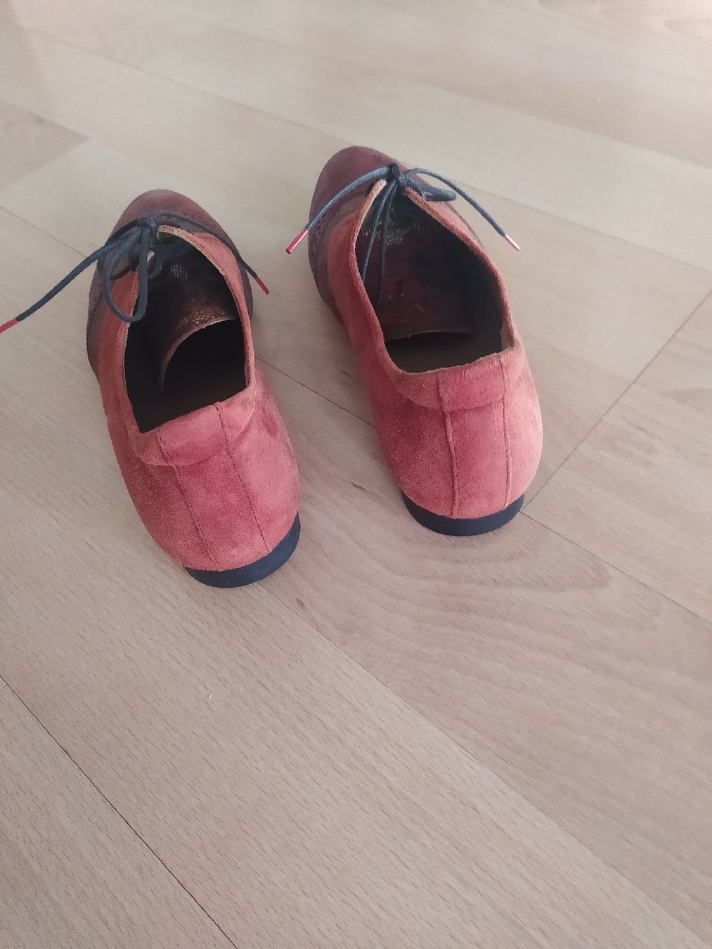 Think Scarpe da donna: Think Schuhe Gr. 37 neuwertig! – Nuovo (secondo la descrizione) da Birsfelden venduto da alexa2003 3